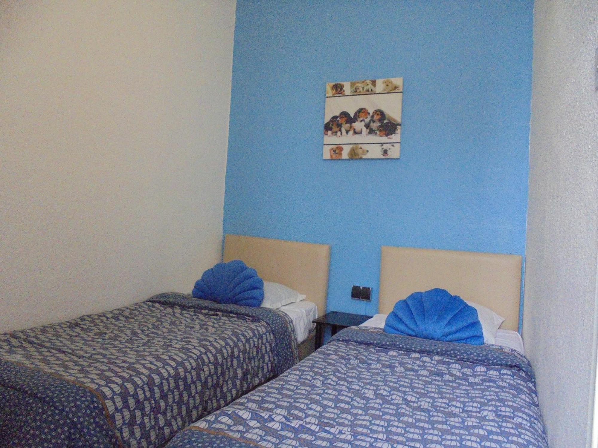 Hotel De La Gare 2*